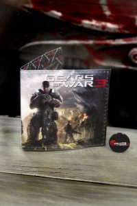52183_GOW_Wallet_Pin_Set