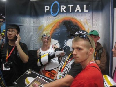 sdcc-2012-portal-event-neca-booth-10