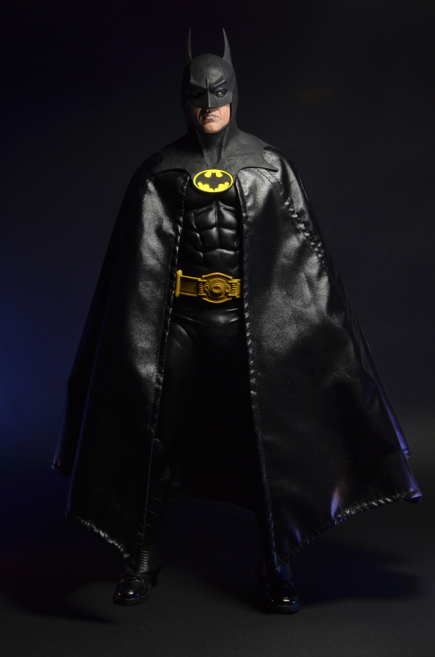Batman 1 4th Scale Michael Keaton Case 2