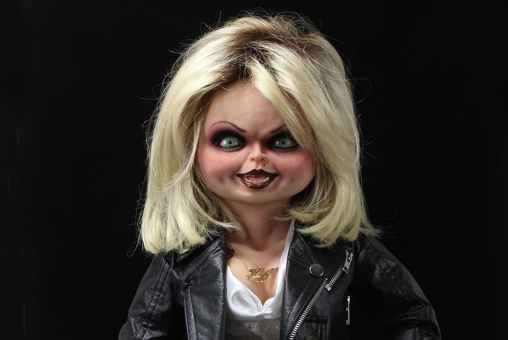 Chucky Doll with Blonde Locks - wide 10