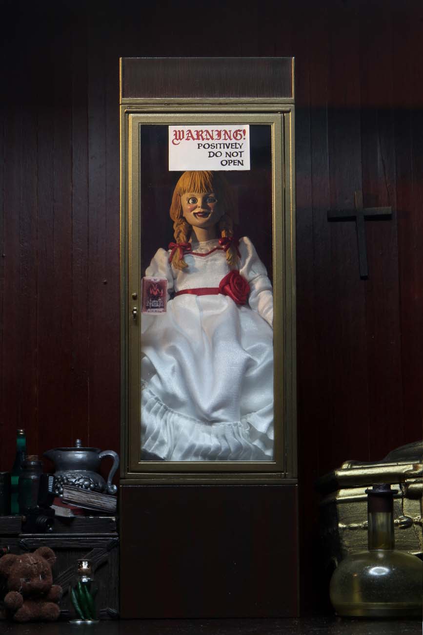 The Conjuring Universe – 8″ Clothed Action Figure – Annabelle