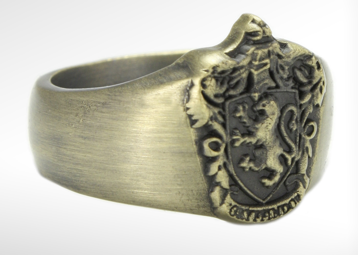 NECAOnline.com | Harry Potter DH2 - Ring - "Gryffindor Crest Sculpt Ring" **DISCONTINUED**