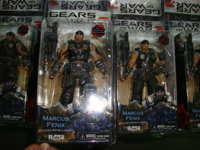 NECA Gears of War Series 1 Marcus Fenix Action Figure 