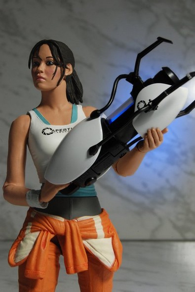 NECAOnline.com | Closer Look: Limited Edition Portal 2 Chell Action Figure!
