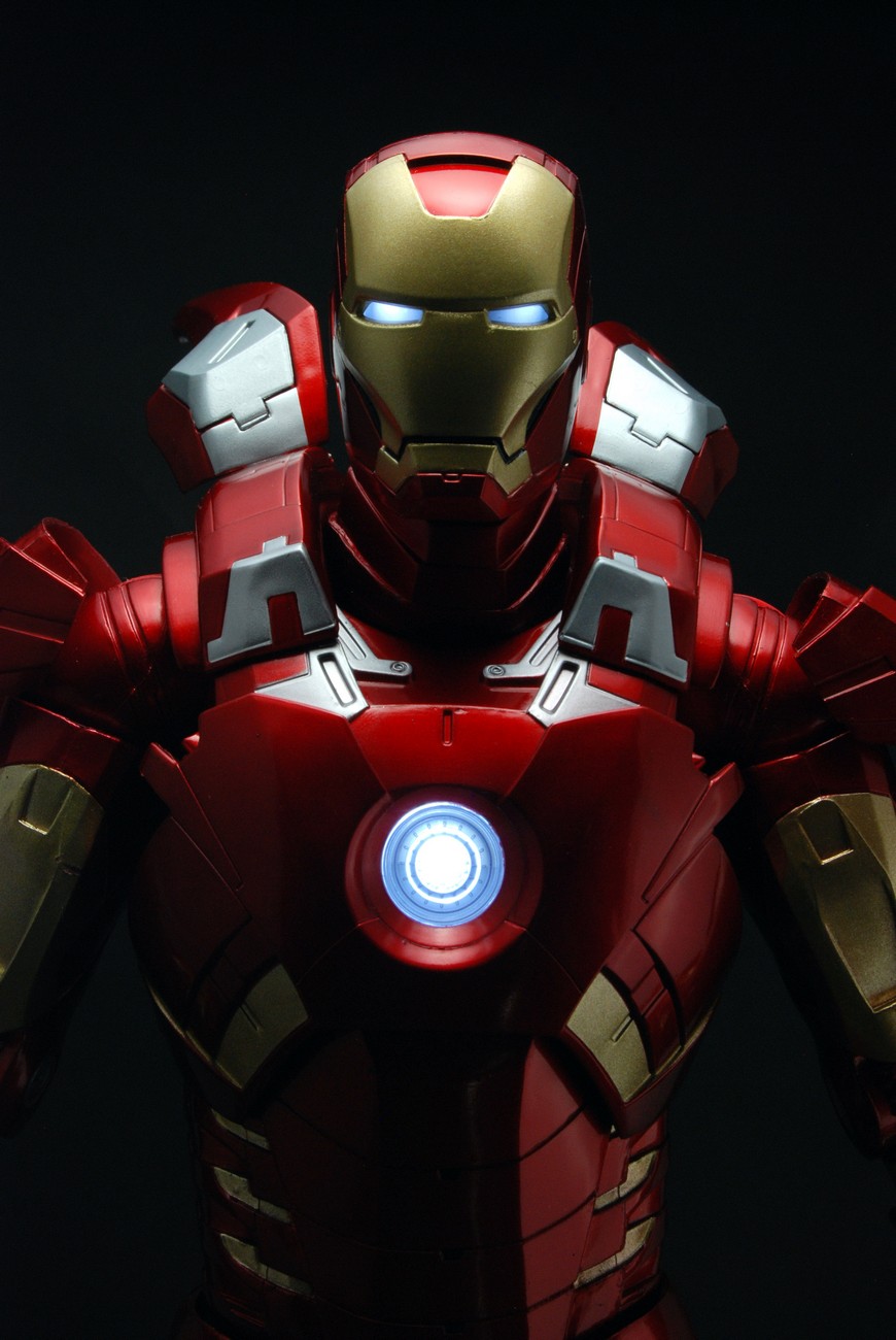 Avengers – 1/4th Scale Figure – Iron Man (Case 2) **DISCONTINUED