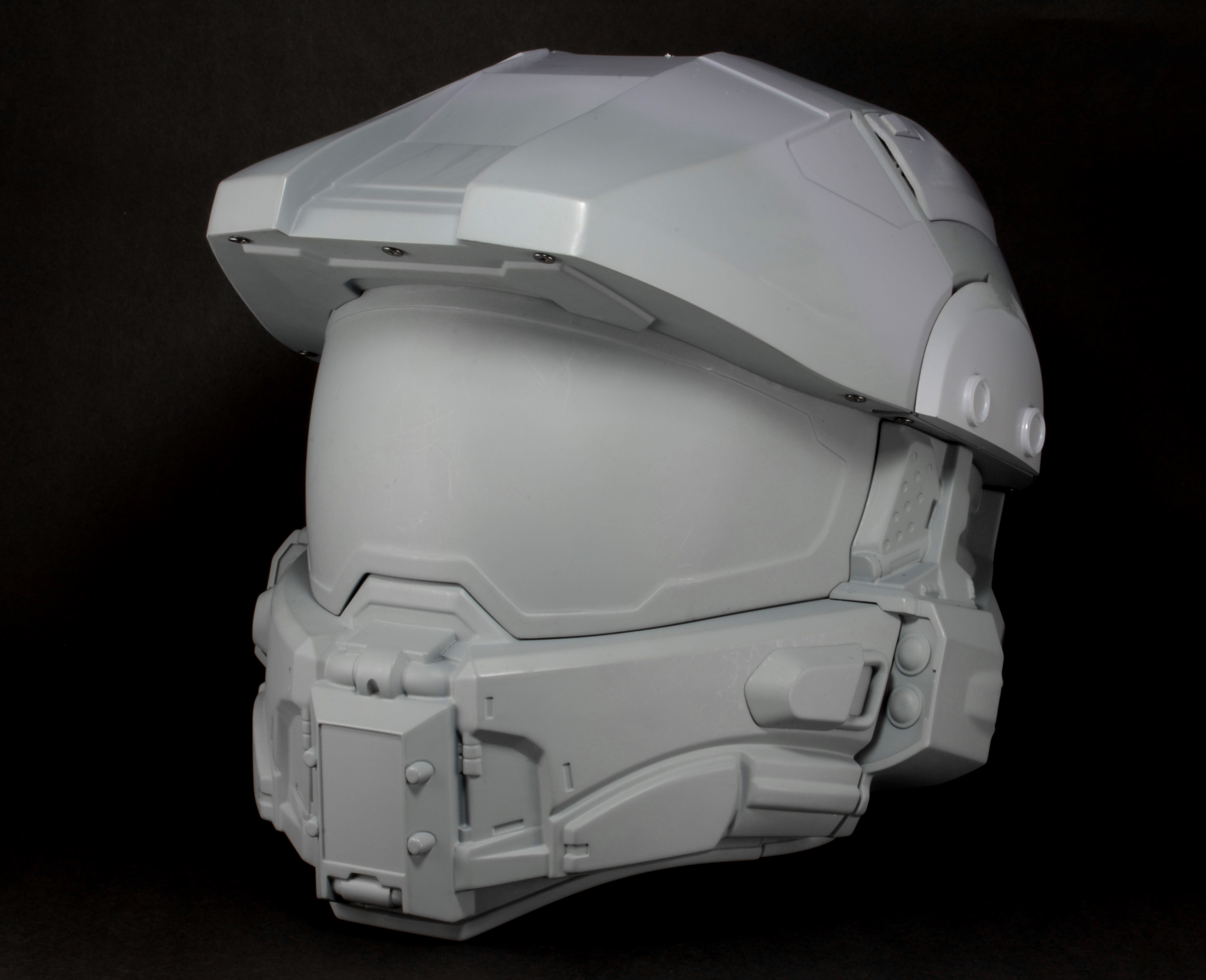 First Look at the Master Chief Motorcycle Helmet Prototype! [VIDEO