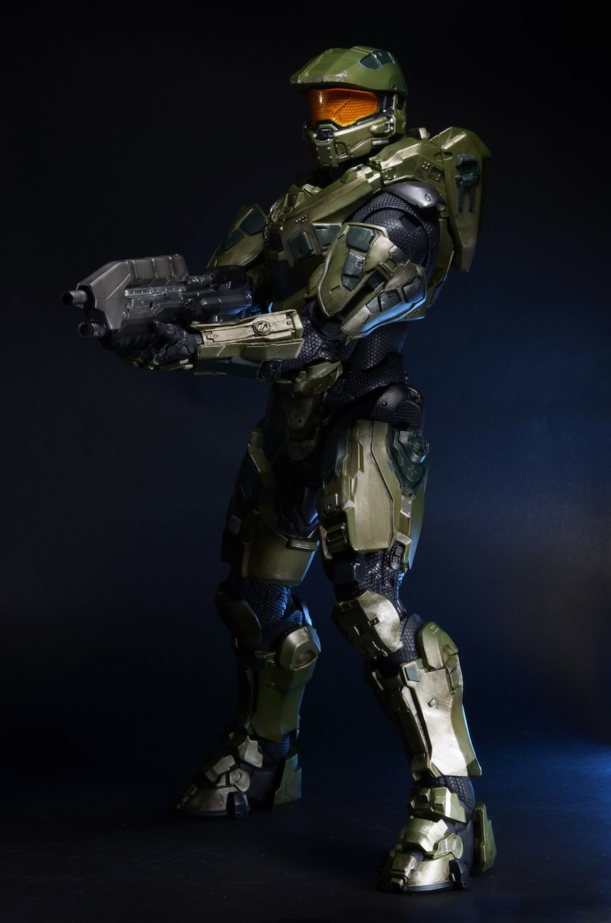 Closer Look: Halo 18″ Master Chief Action Figure ...