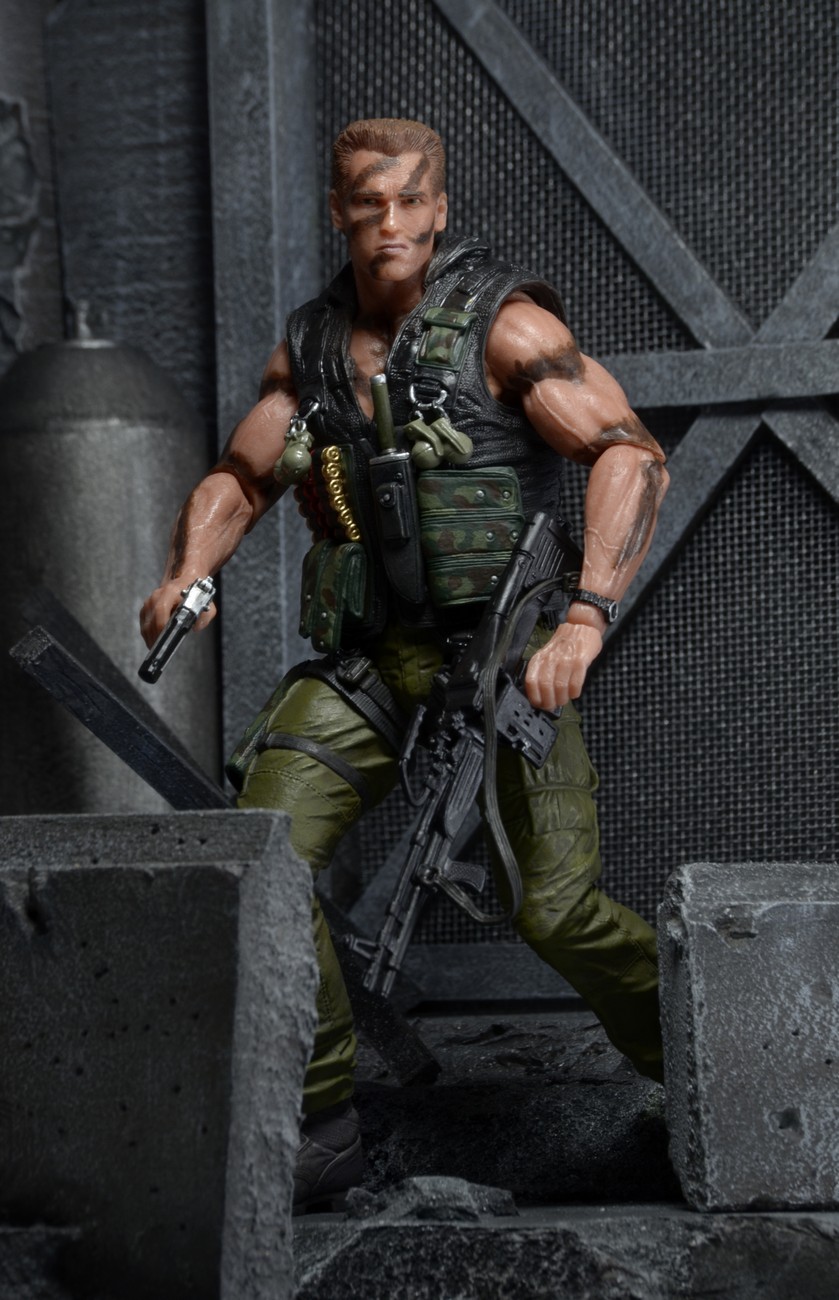 The Arnold Fans' review Hot Toys John Matrix Commando Sixth Scale Figure