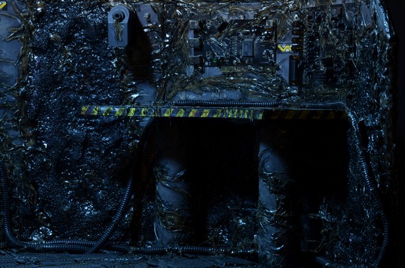 NECAOnline.com | 12 Days of Downloads: Day 1 - Aliens Queen Diorama Backdrops