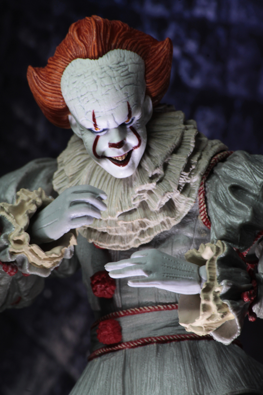 neca it ultimate pennywise 2017