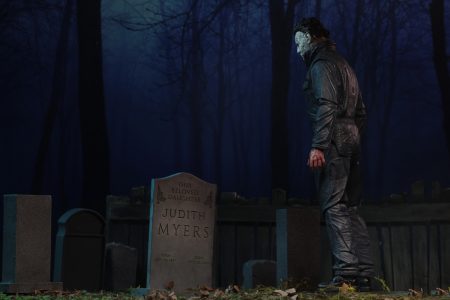 NECAOnline.com | 60687 Ultimate Michael Myers12