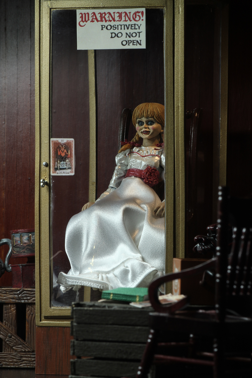 41990 for sale online NECA The Conjuring Universe Ultimate Series Annabelle 7 inch Action Figure