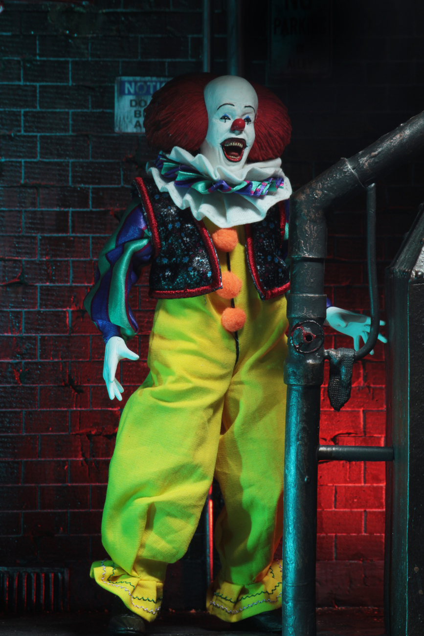 IT (1990) – 8” Clothed Figure – Pennywise | NECAOnline.com