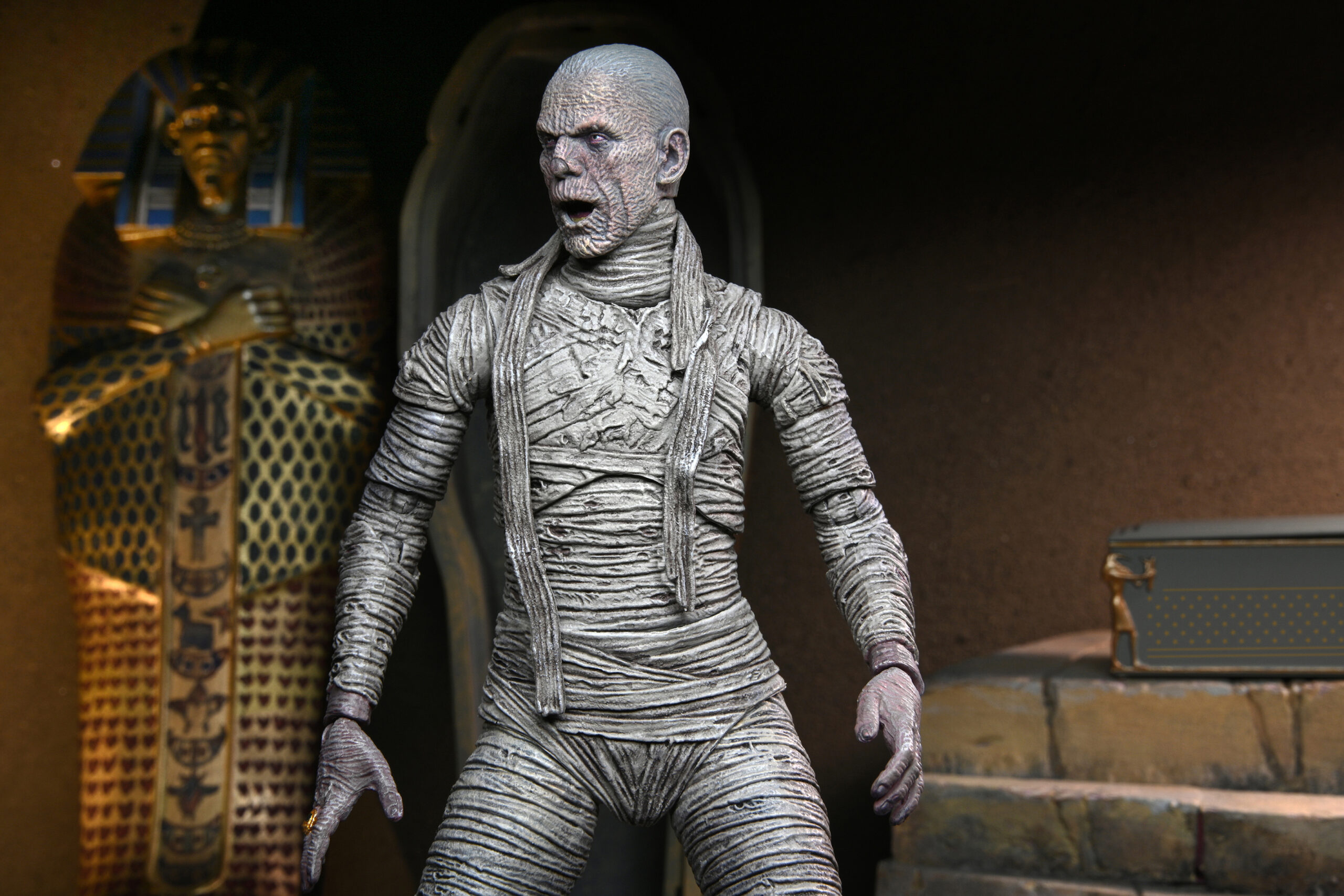 Universal Monsters 7″ Scale Action Figure Ultimate Mummy Color 